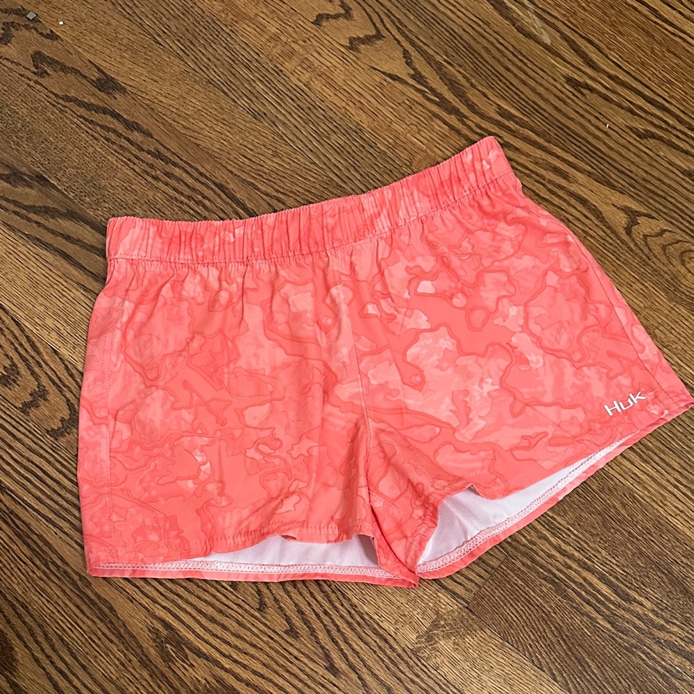 Huk Coral Patterned Shorts